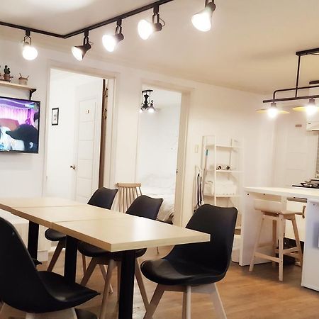 Hongdae Mainstreet Two Room House Seoul Bagian luar foto