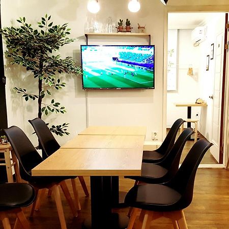 Hongdae Mainstreet Two Room House Seoul Bagian luar foto
