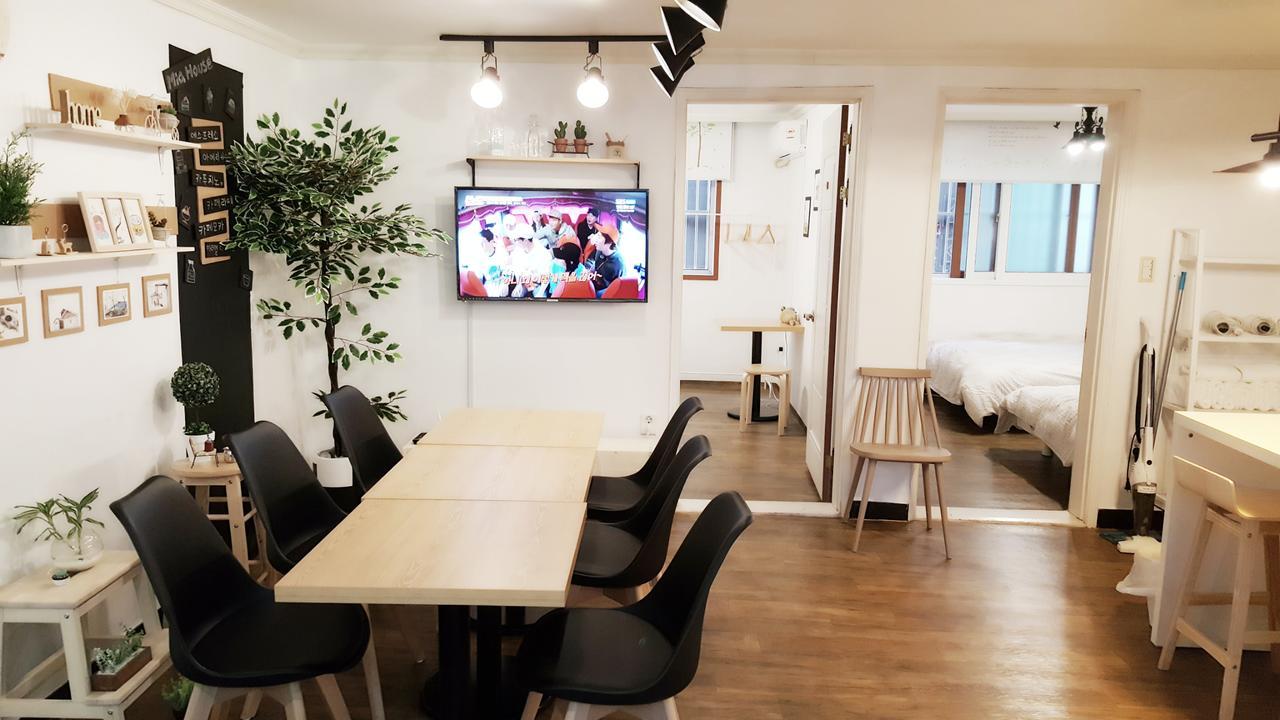 Hongdae Mainstreet Two Room House Seoul Bagian luar foto