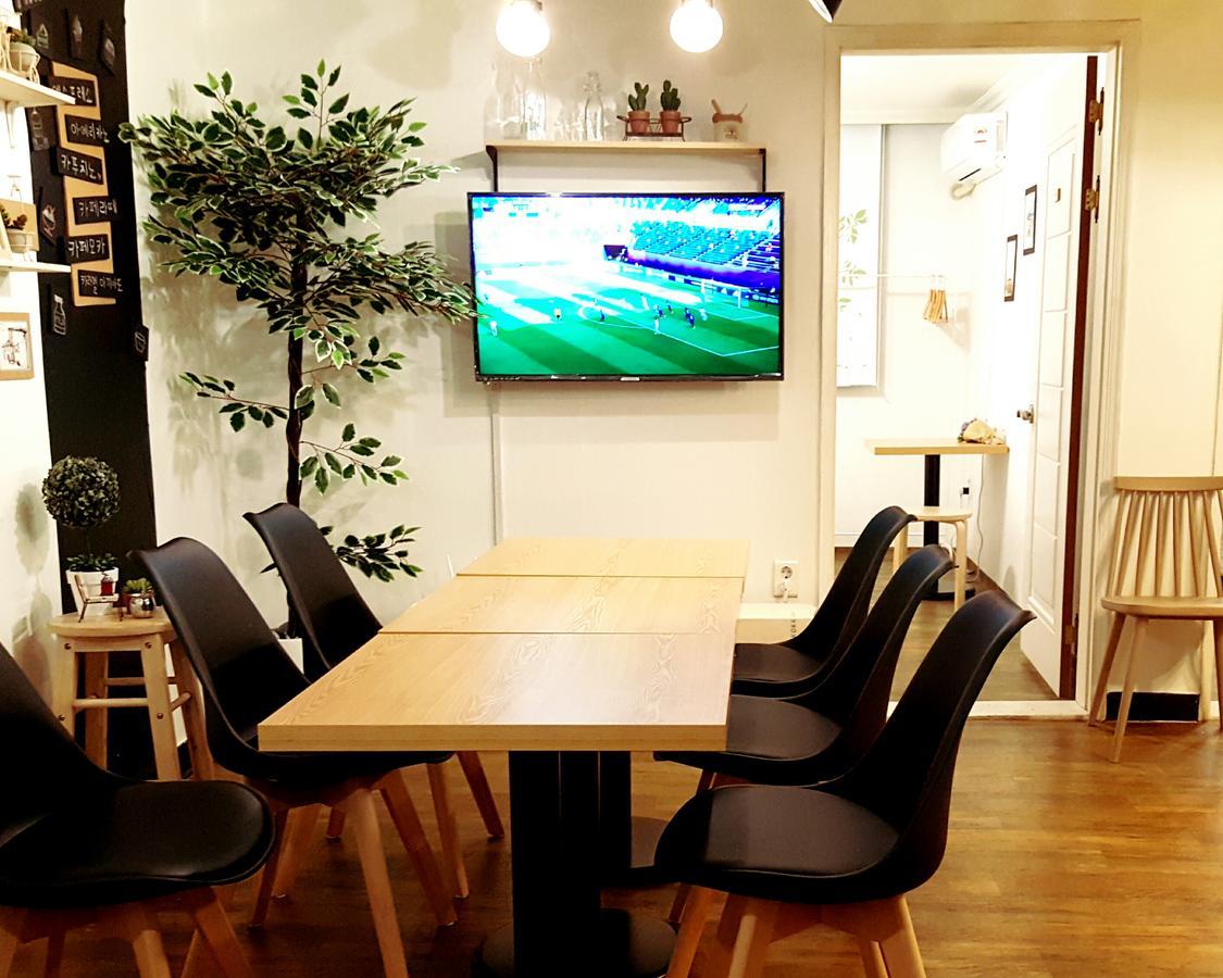 Hongdae Mainstreet Two Room House Seoul Bagian luar foto